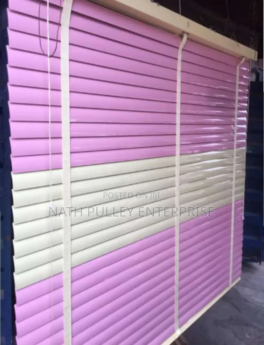 Mixed Color Venetian Blinds