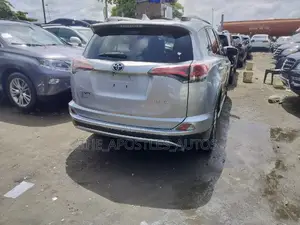 Toyota RAV4 2018 Silver