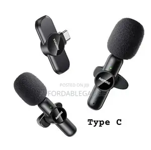 Noice Cancelling Wireless Lapel Mic