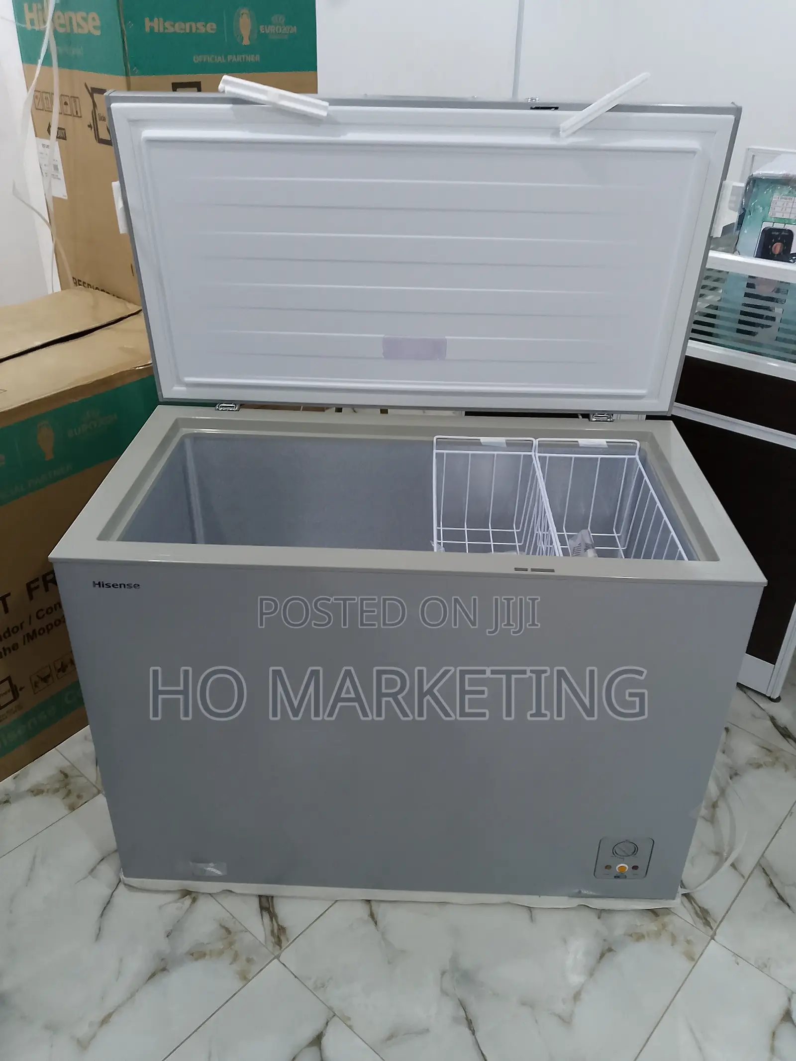 Hisense Fast Freezing 297L Chest Freezer