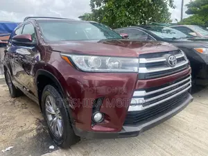 Toyota Highlander 2015 Red