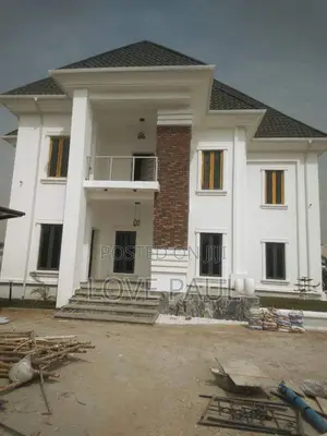 4bdrm Duplex in Atiku Street, Jos for sale