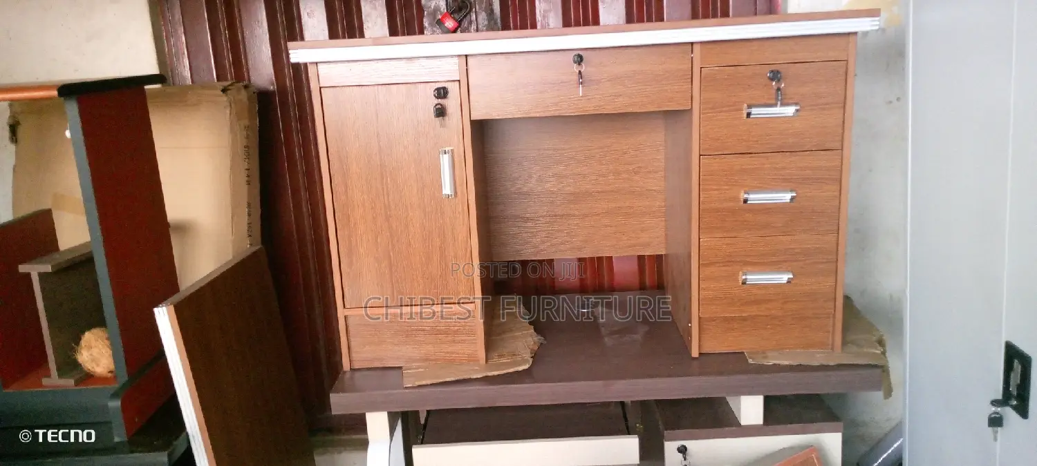 Standard Executive Table for Office