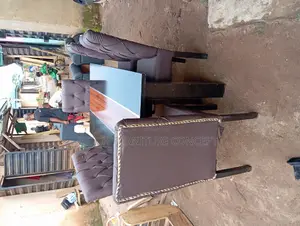 Standard 6 Seaters Dining Set