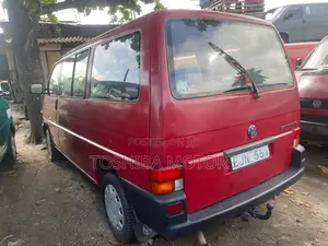 Volkswagen Transporter 2003 Red