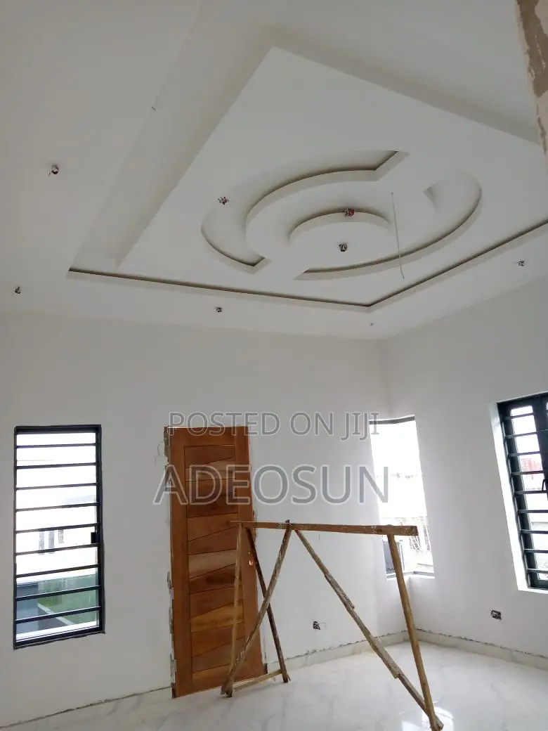 POP Ceilings and Screeding