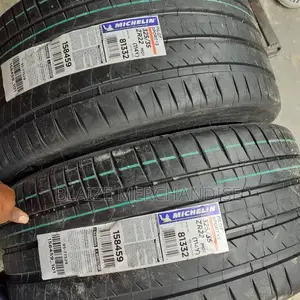 295/40/22 Michelin Tyre