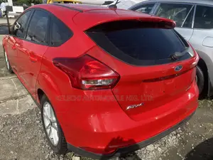 Ford Focus 2016 Red