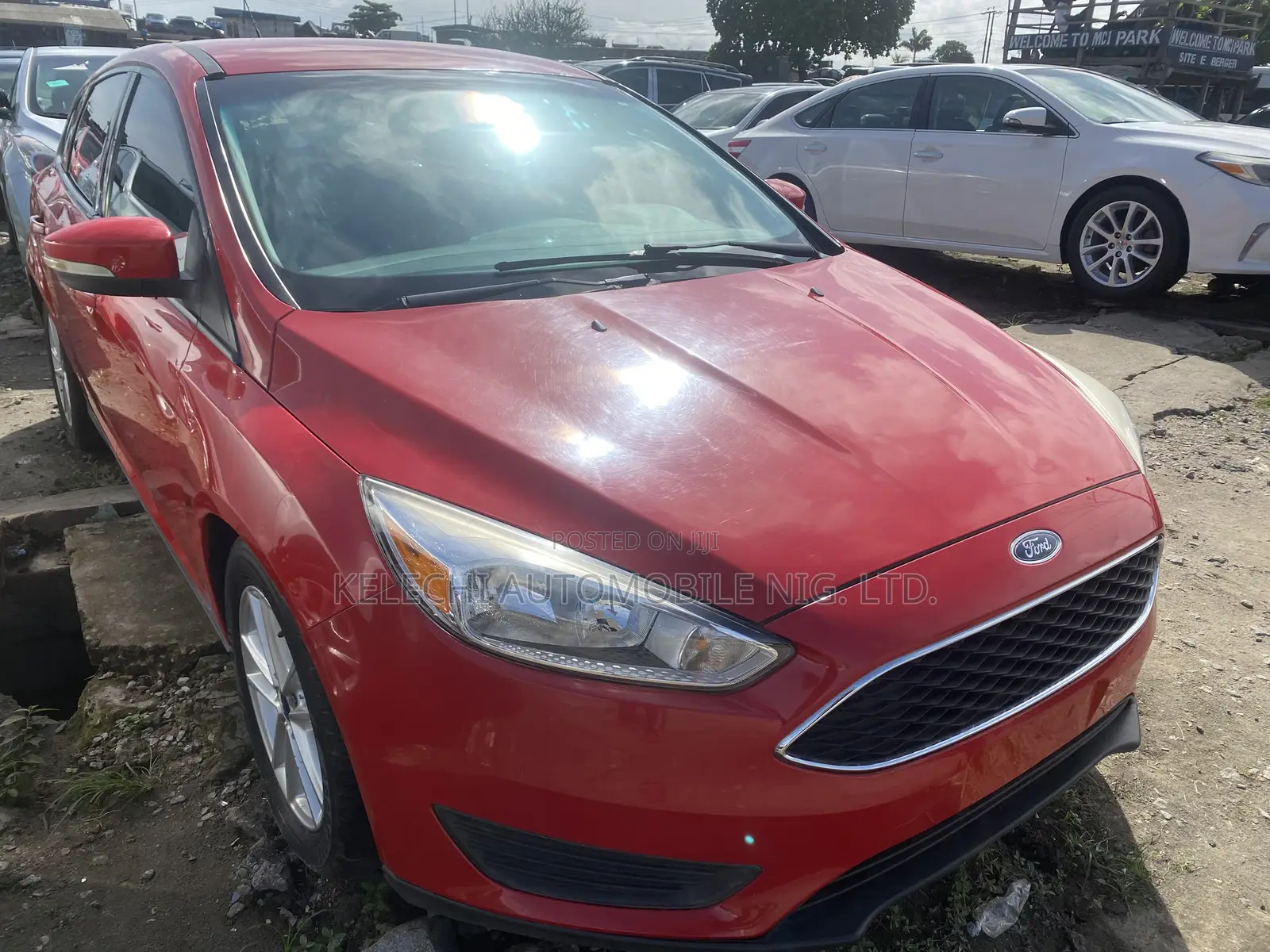 Ford Focus 2016 Red