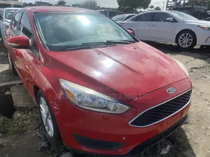 Ford Focus 2016 Red