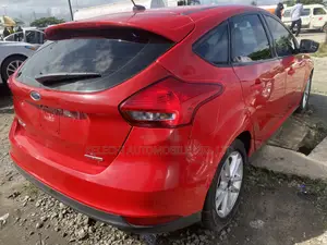 Ford Focus 2016 Red