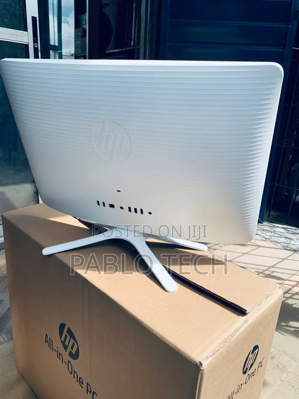 New Desktop Computer HP 200 G4 All-in-One 4GB Intel Core I3 HDD 1T