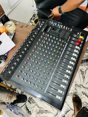 Yamaha Powered Mixer