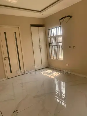 5bdrm Duplex in Chevron Drive, Lekki for rent