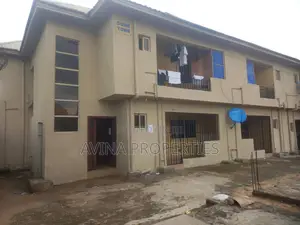 22 Rooms Self Contained With Another Building on DPC Level