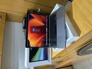 Laptop Apple MacBook Pro 2022 M2 8GB SSD 256GB