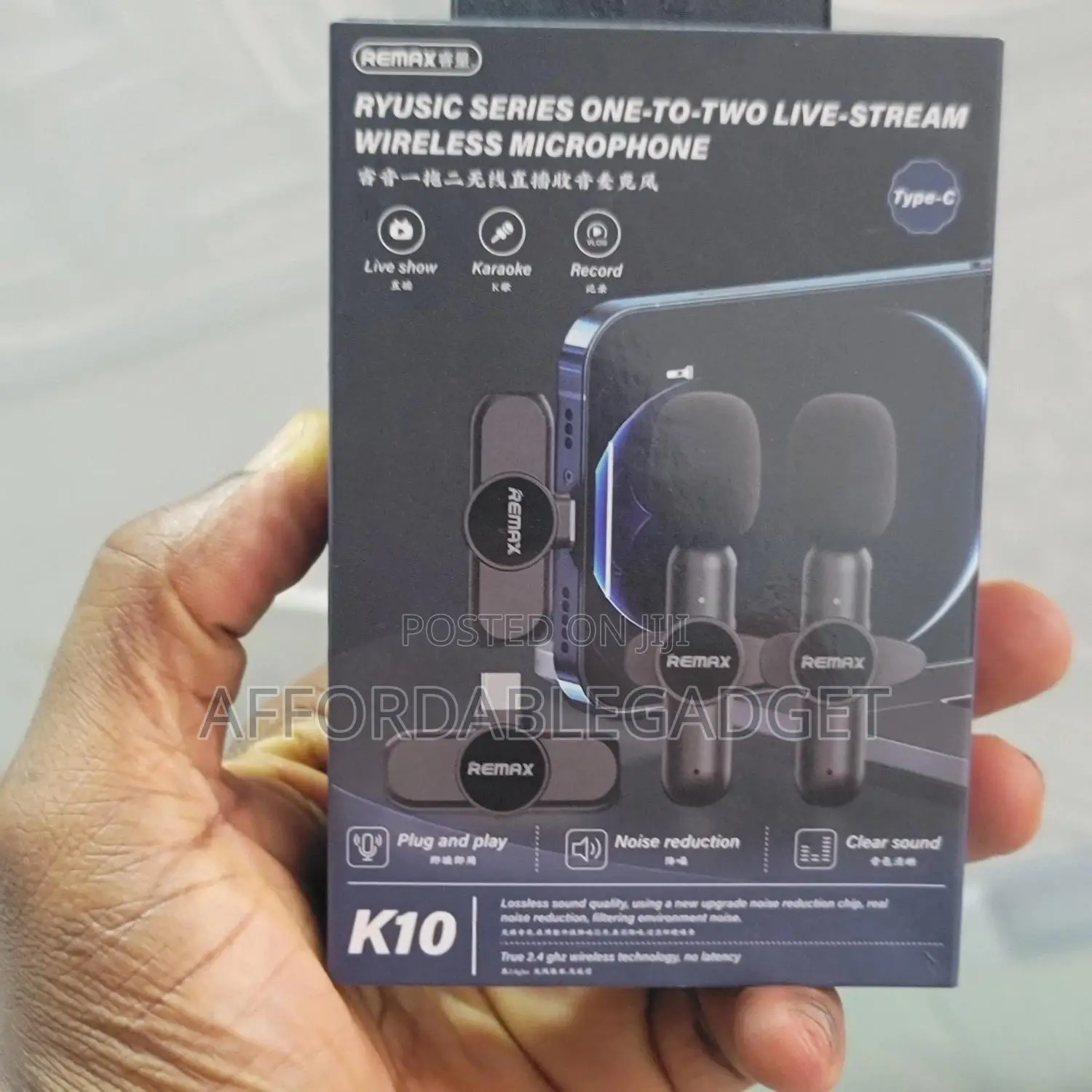 Noice Cancelling Wireless Lapel Mic