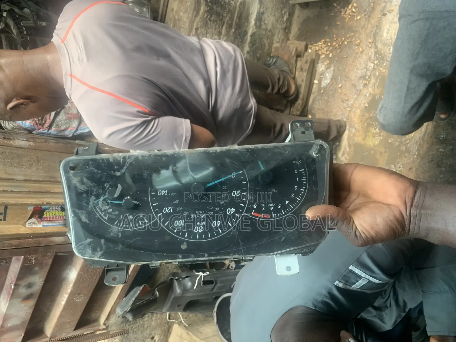 Speedclock or Speedometer Camry 2012