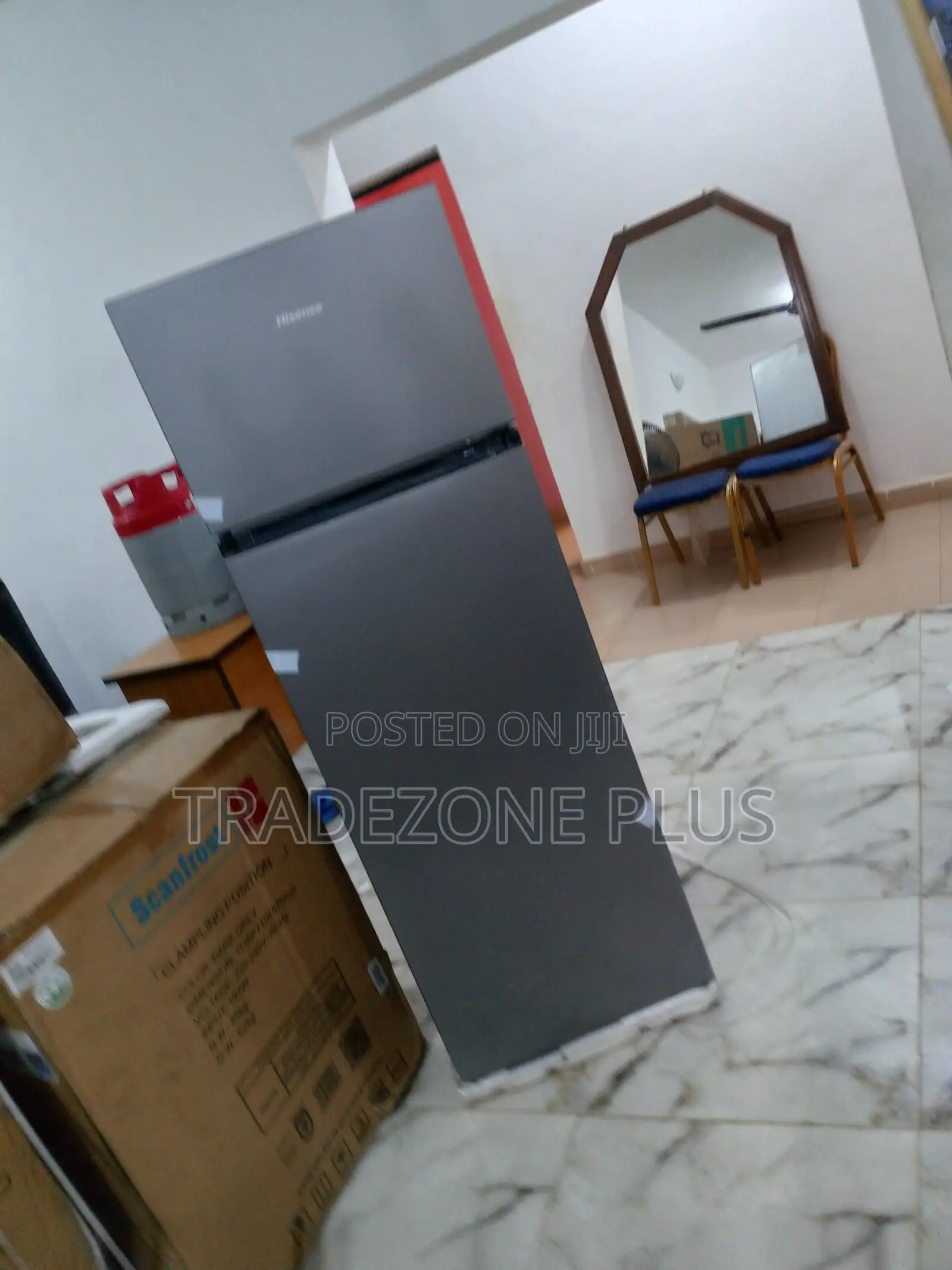 Popular Hisense 240L Refrigerator