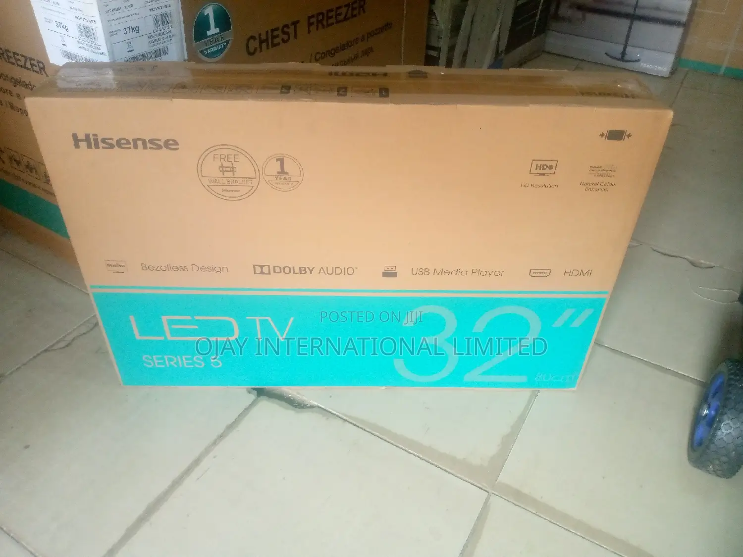 Hisense TV 32 Inches