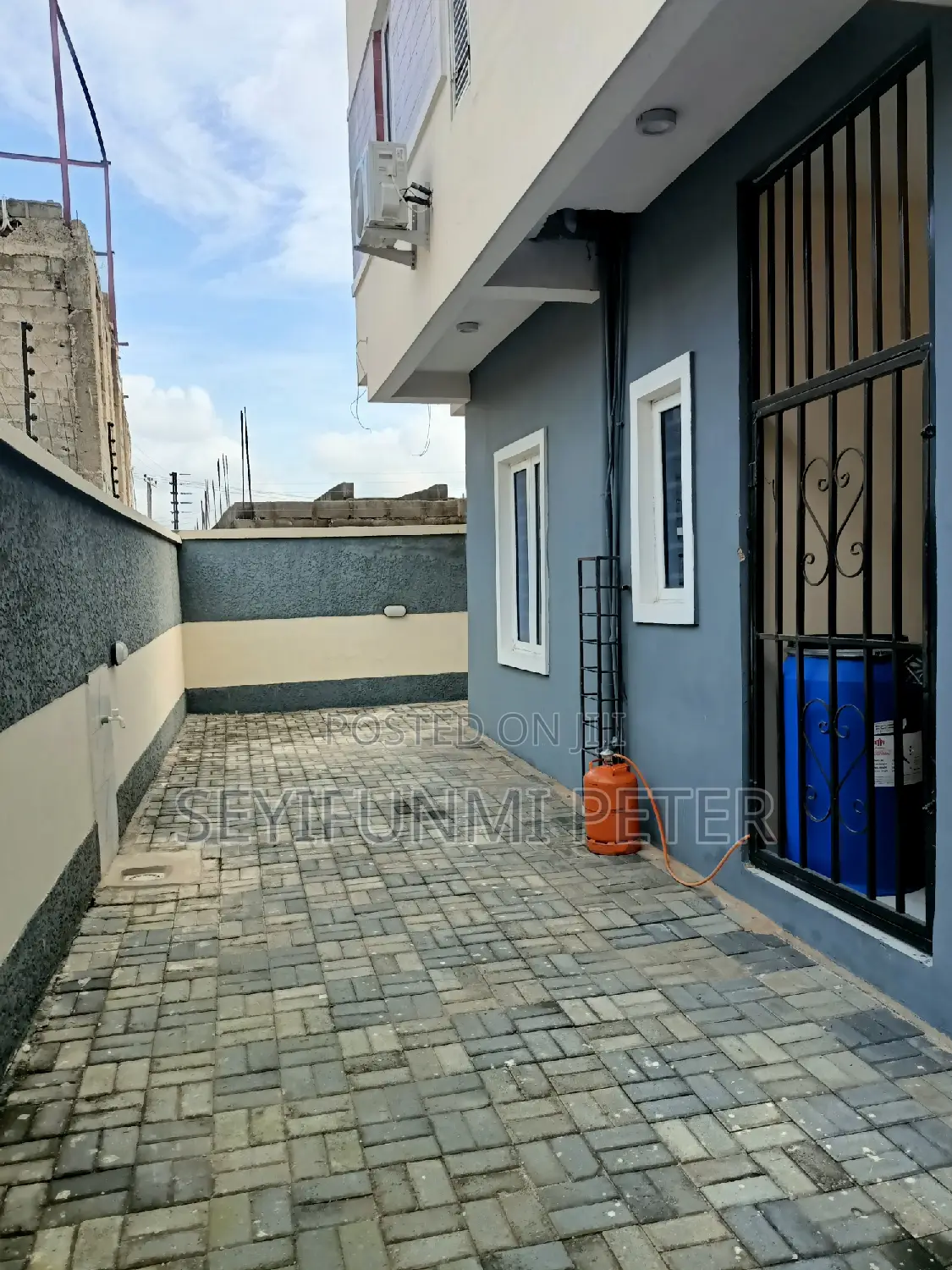 Furnished 3bdrm Maisonette in Omole Phase2 for sale