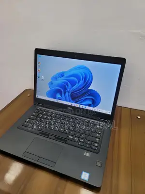 Laptop Dell Latitude 5491 8GB Intel Core i5 SSD 256GB