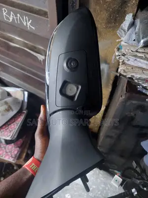 Toyota Highlander 2020 Side Mirror Sensor One and Camera