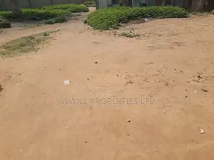 400SQM to Build 5bedroom Town House