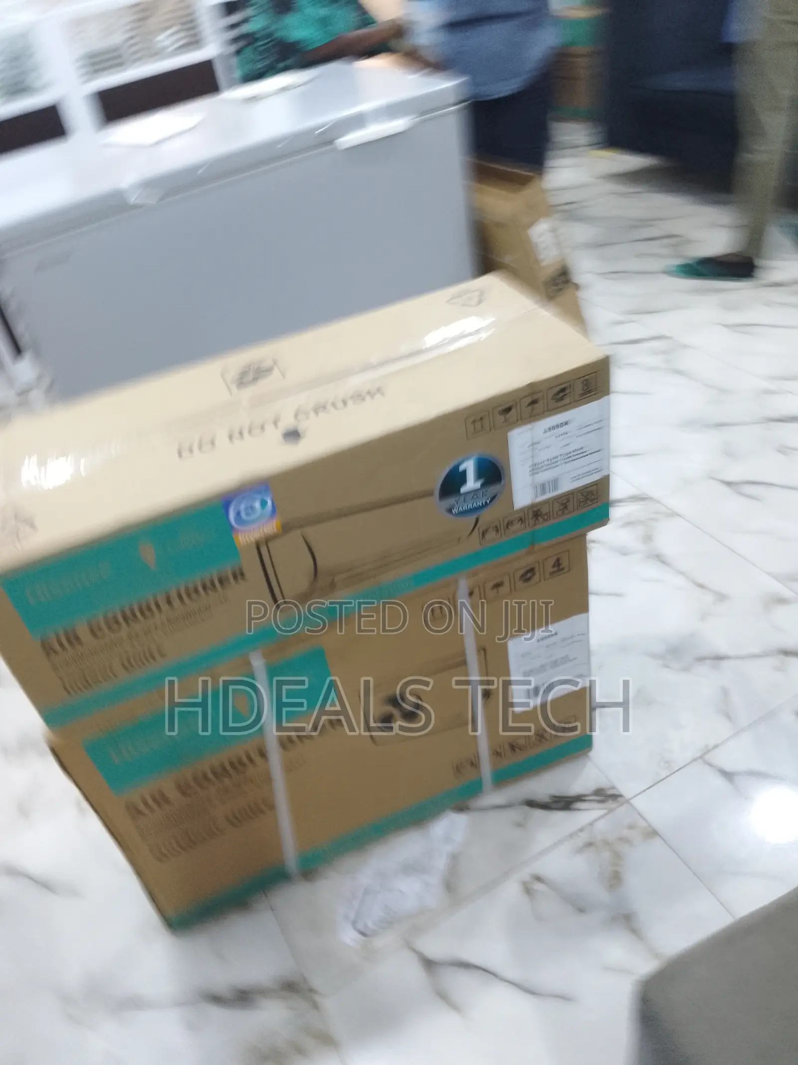 Air Conditioner > Hisense > 1HP > Split Unit.