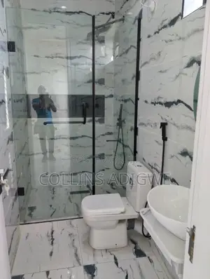 4bdrm Duplex in Lake Estate Chevron for sale