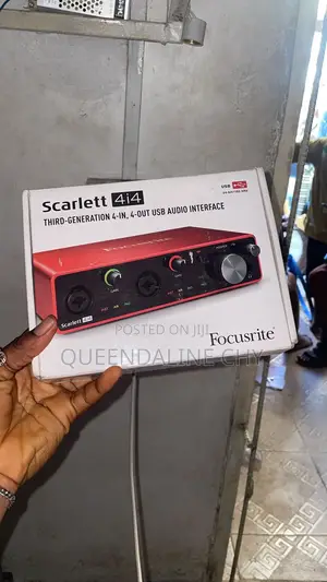 Scarlett Soundcard 4 in 4 Out
