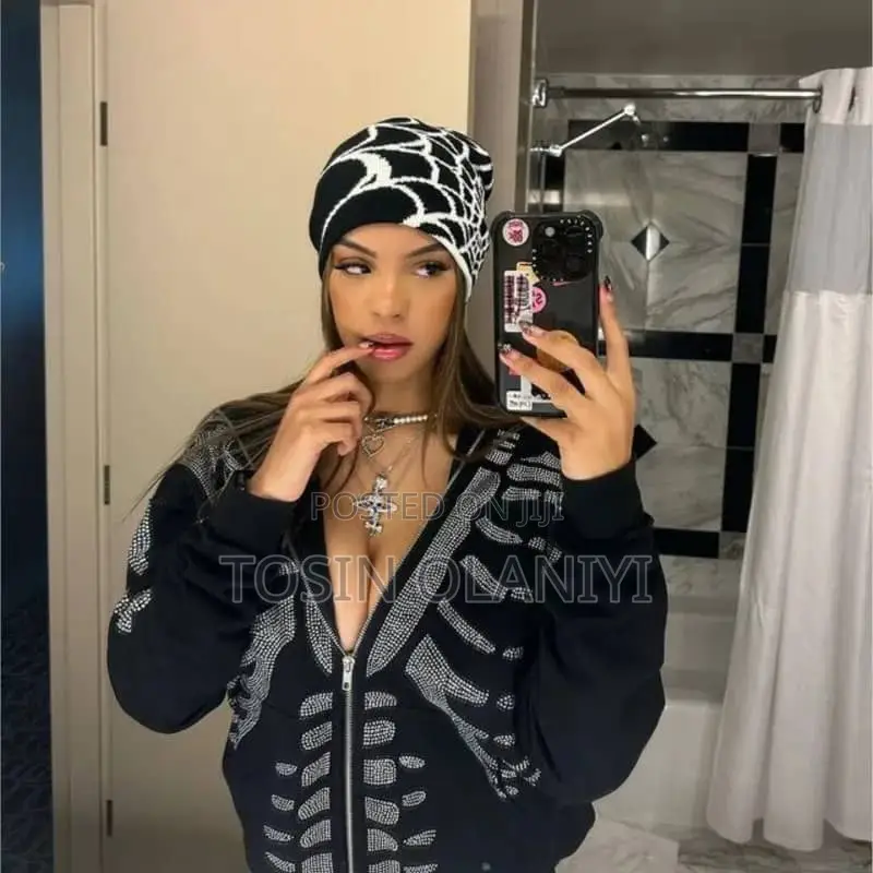High Quality Cobweb Headwarmer