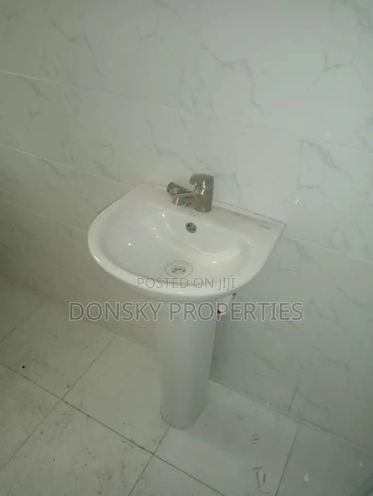 Mini Flat in Magodo Gra for rent
