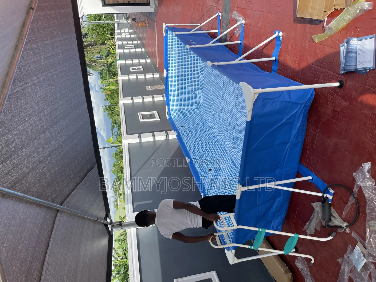 Rectangular Metal Frame Pool