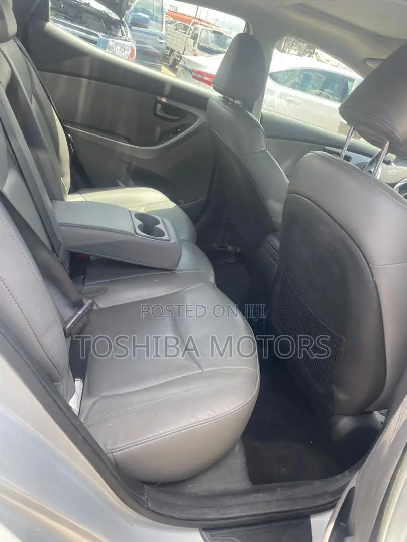 Hyundai Elantra Limited 2012 Silver