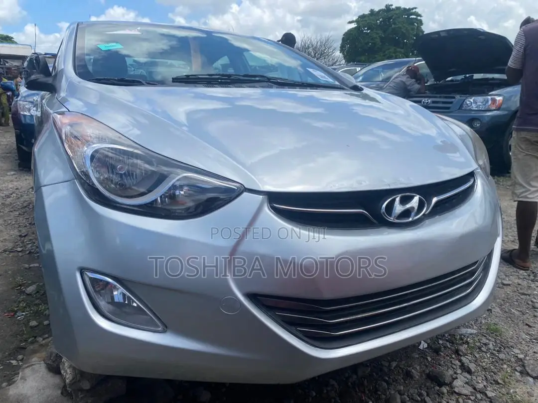Hyundai Elantra Limited 2012 Silver