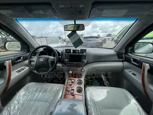 Toyota Highlander Limited 2010 Silver