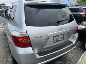 Toyota Highlander Limited 2010 Silver