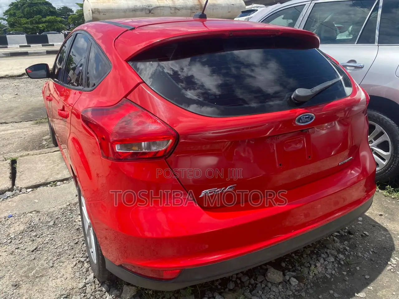Ford Focus 2012 Red