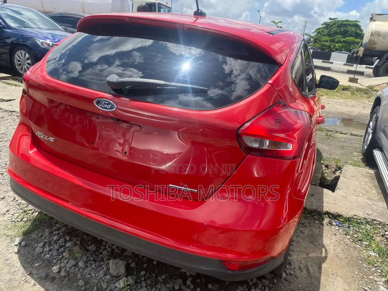 Ford Focus 2012 Red