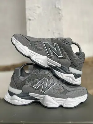 High Quality Sneakers
