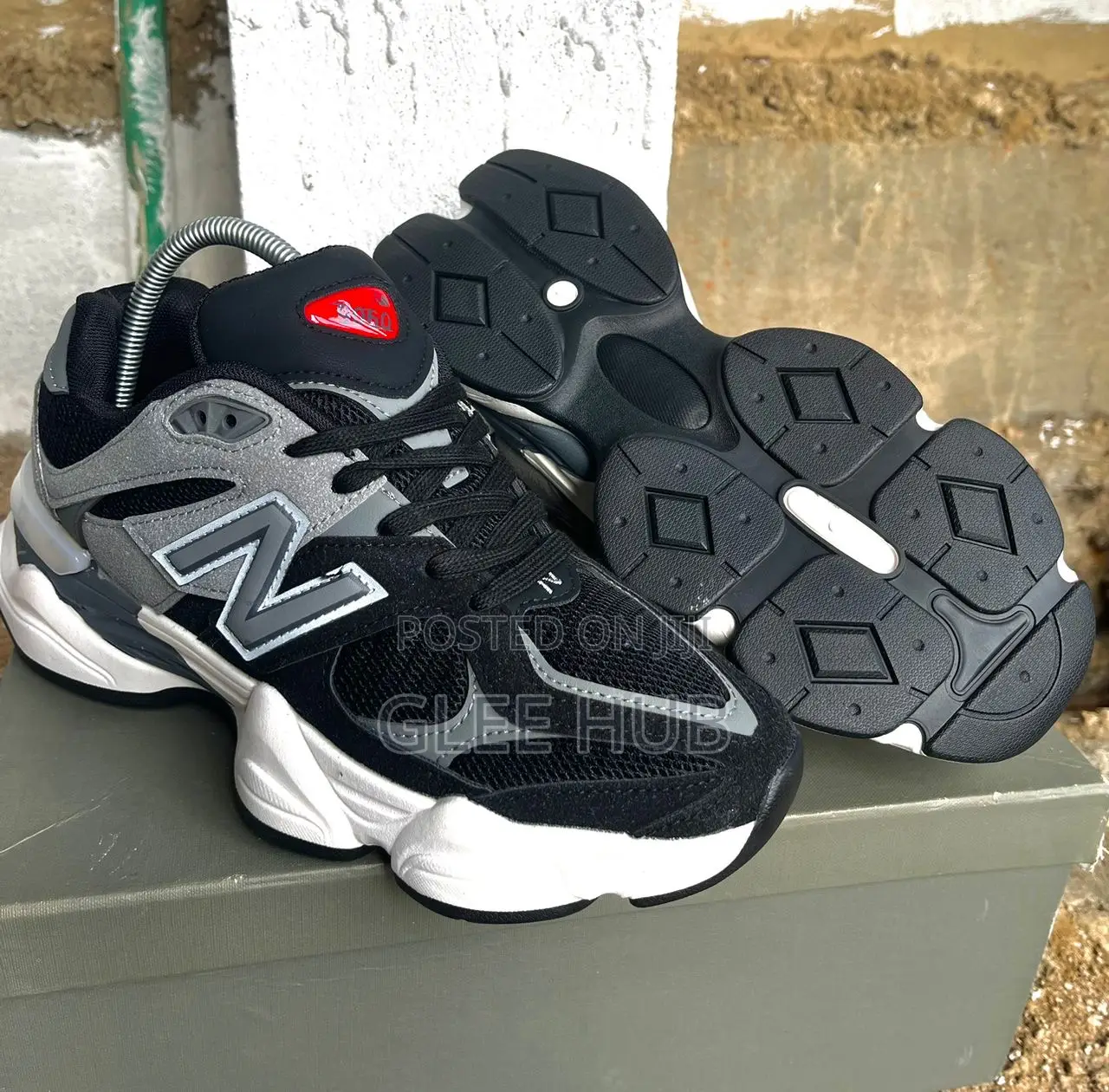 High Quality Sneakers