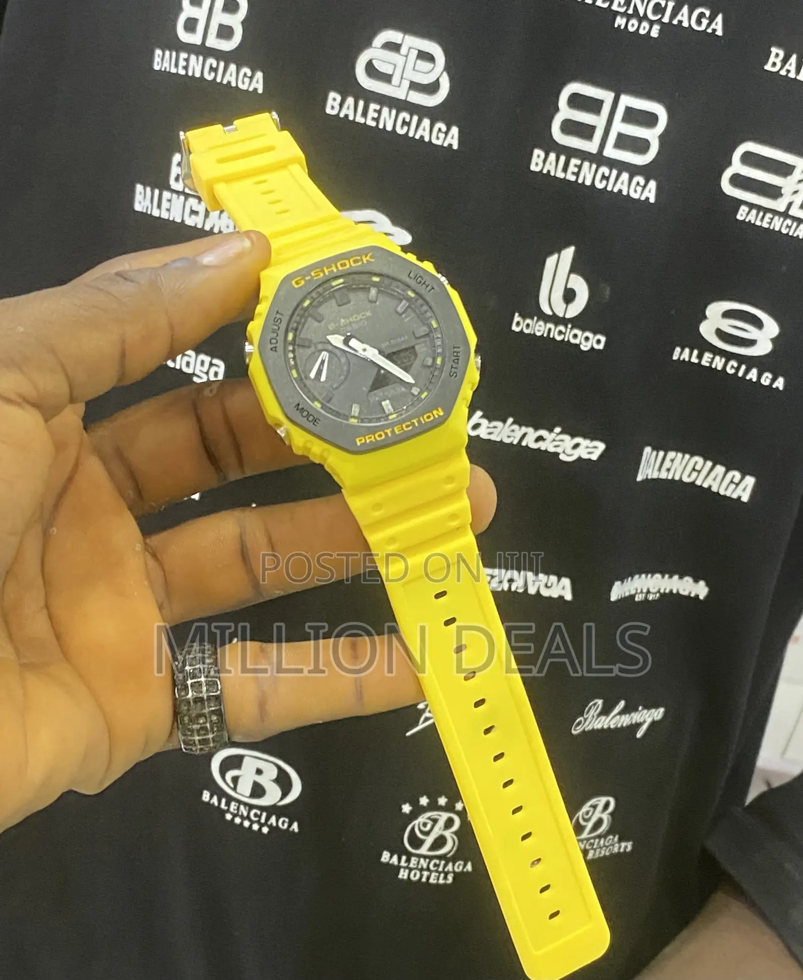 Rubber Strap Men’S Wrist Stylish Watch