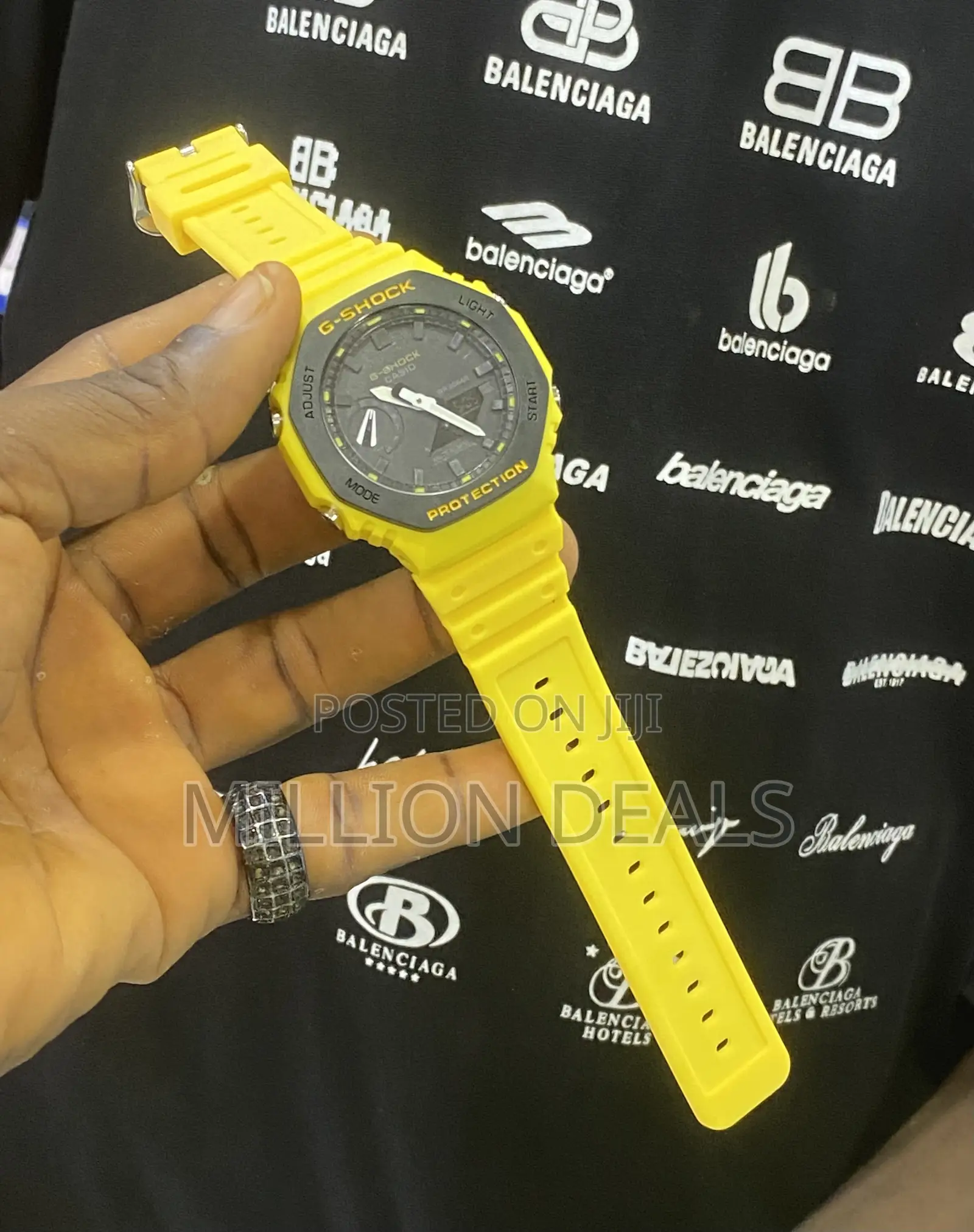 Rubber Strap Men’S Wrist Stylish Watch
