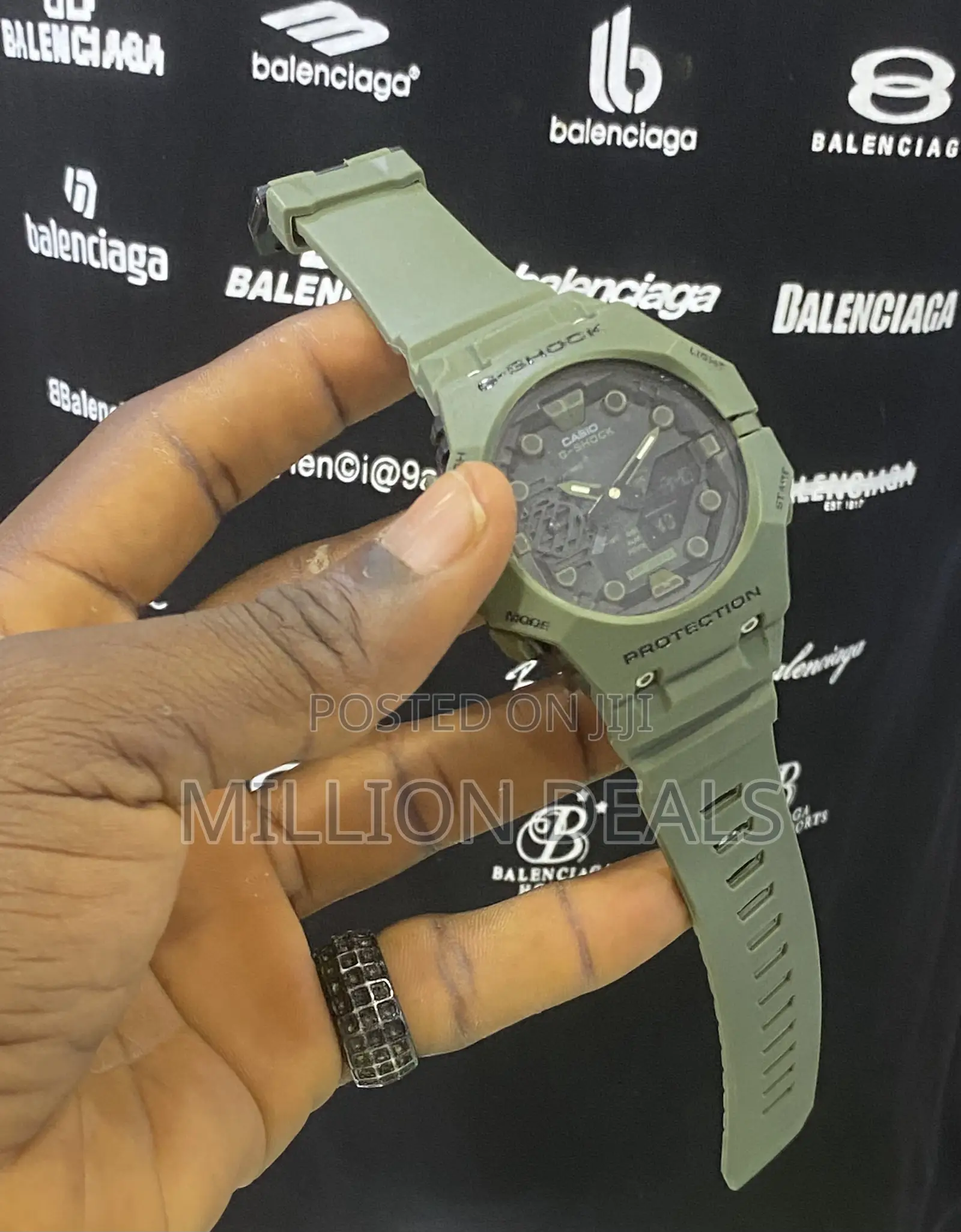 Rubber Strap Men’S Wrist Stylish Watch
