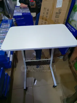 Moveable and Adjustable Laptop Table