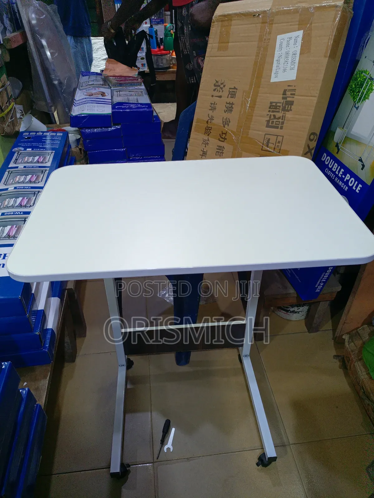 Moveable and Adjustable Laptop Table