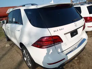 Mercedes-Benz GLE-Class GLE 350d 4MATIC 2017 White