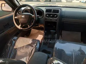 Nissan Frontier 2003 Black