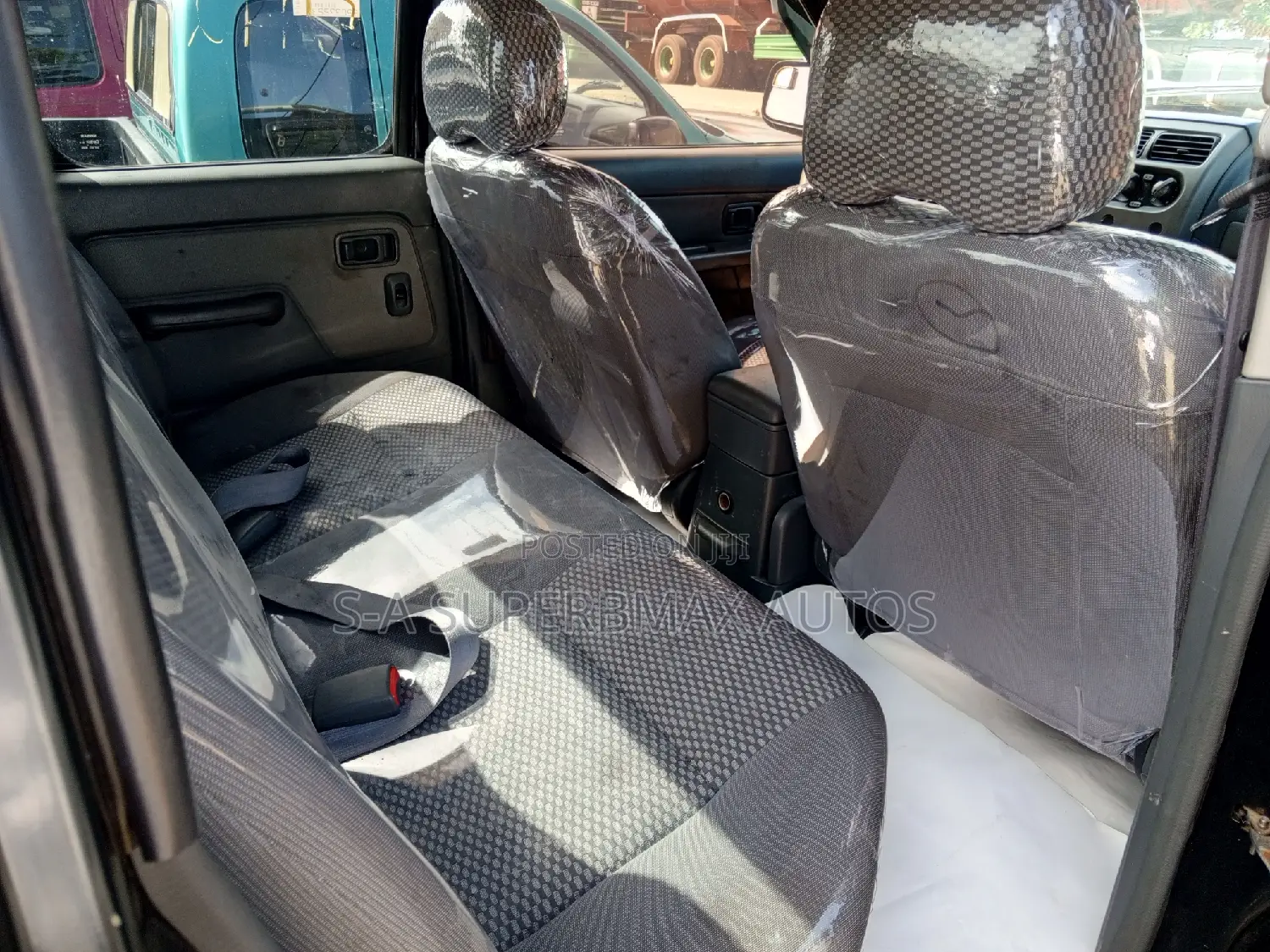 Nissan Frontier 2003 Black
